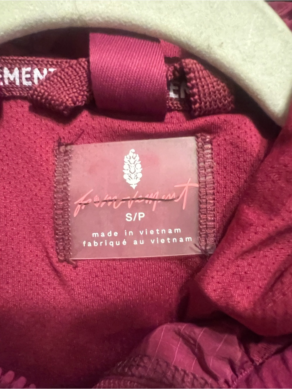 Like New Free People Movement Fuscia Happy Camper Pullover Size Small - Picture 13 of 14